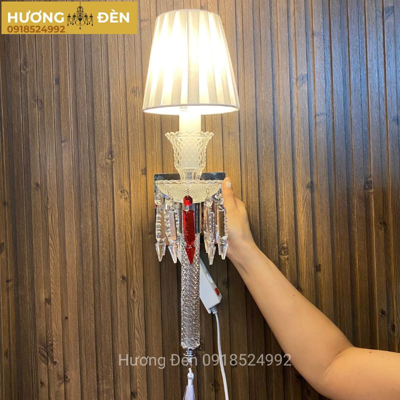 den-vach-tuong-trang-tri-chinh-hang-vdc9802t1